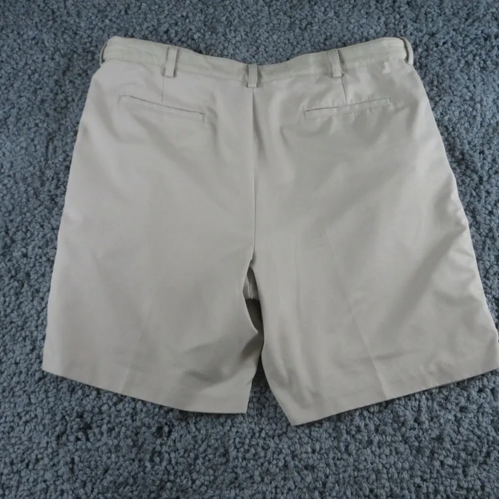 IZOD Shorts Mens 40 Beige Golf Classix Chino 40x9*